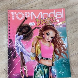 Top Model Dance design book