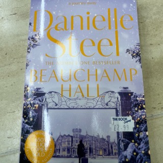 Danielle Steel - Beauchamp Hall