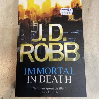 J.D.Robb - Immortal in Death