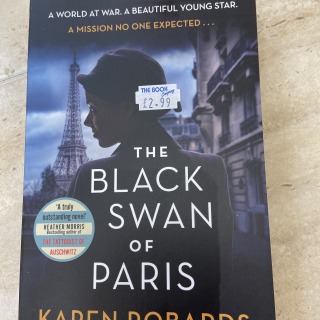 Karen Robards - The Black Swan of Paris