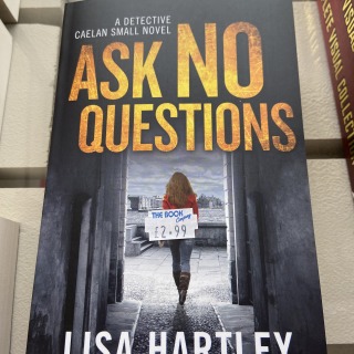 Lisa Hartley - Ask No Questions