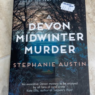 Stephanie Austin - A Devon Midwinter Murder